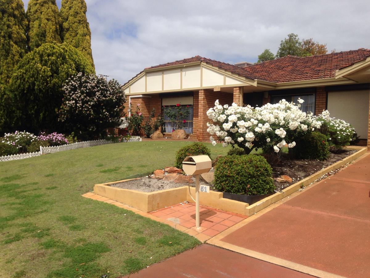Murdoch Station Bed & Breakfast Perth Exterior foto